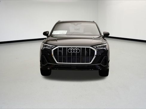 Used 2025 Audi Q3 2.0T Premium w/ Convenience Package image 8