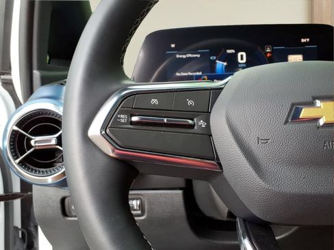 New 2026 Chevrolet Equinox EV LT FWD image 12