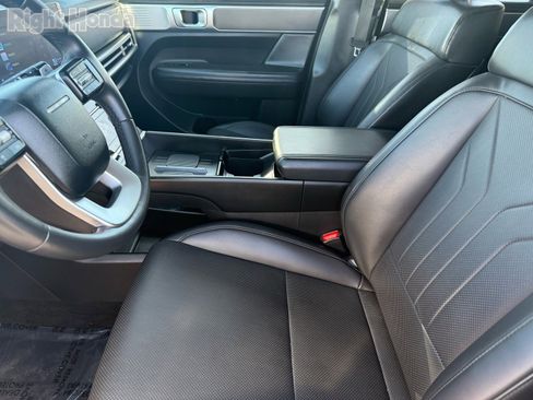 Used 2024 Hyundai Santa Fe SEL image 12