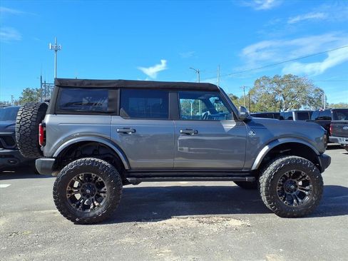 Used 2022 Ford Bronco Outer Banks image 8