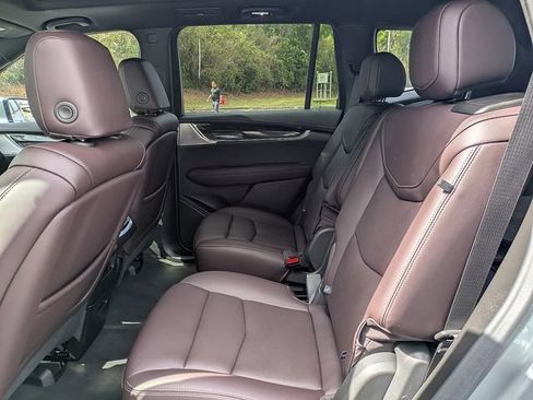 Certified 2024 Cadillac XT6 Premium Luxury AWD/4WD image 12