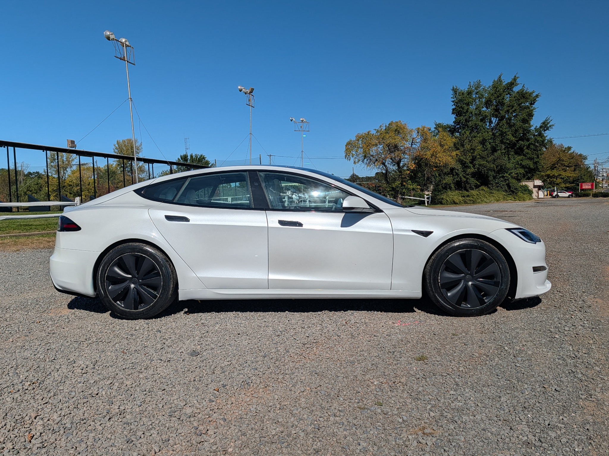 Used 2023 Tesla Model S Standard Range AWD/4WD image 4