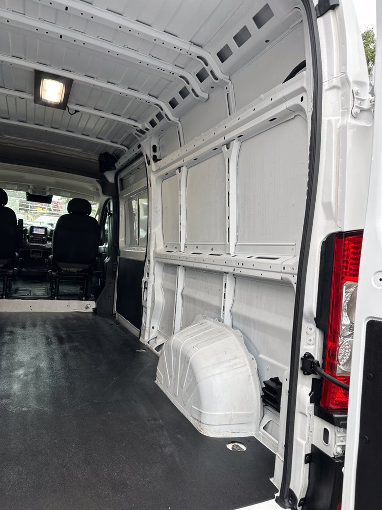 Used 2024 RAM ProMaster 2500 w/ Convenience Group FWD image 22