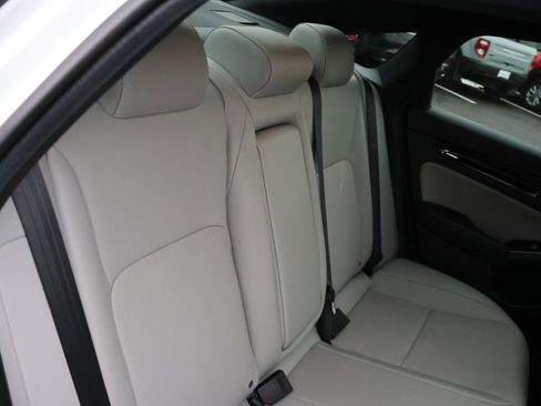 Certified 2025 Honda Civic Sport Touring image 12