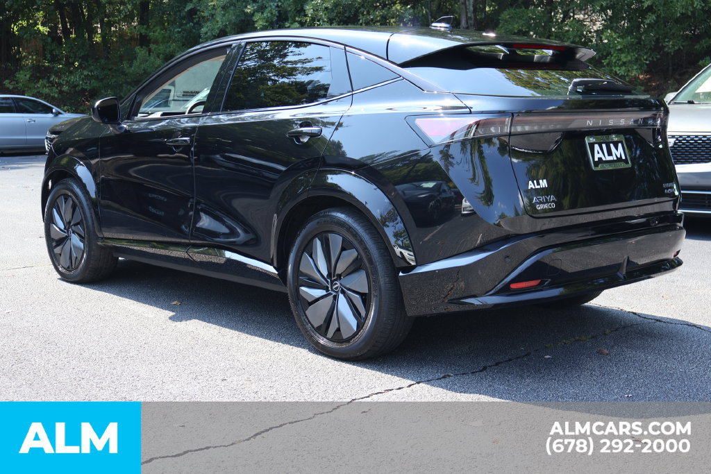 Used 2023 Nissan Ariya AWD image 8
