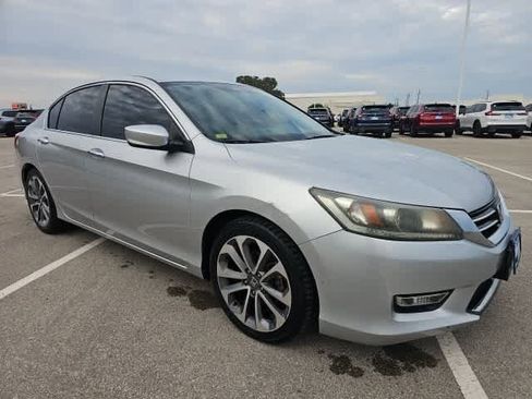 Used 2014 Honda Accord Sport image 3