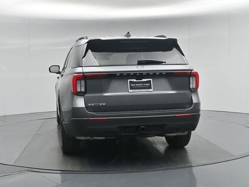 New 2026 Ford Explorer Active RWD image 27