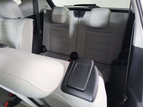 Used 2023 Volkswagen Tiguan S image 32