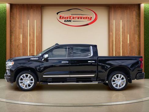 Used 2024 Chevrolet Silverado 1500 High Country w/ High Country Premium Package RWD image 8
