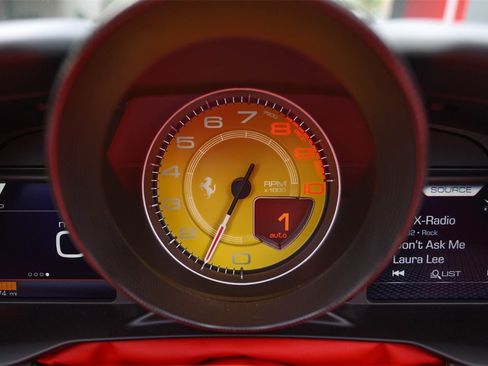 Certified 2022 Ferrari F8 Tributo image 30