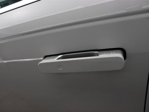 New 2026 Hyundai Ioniq 9 SE image 6