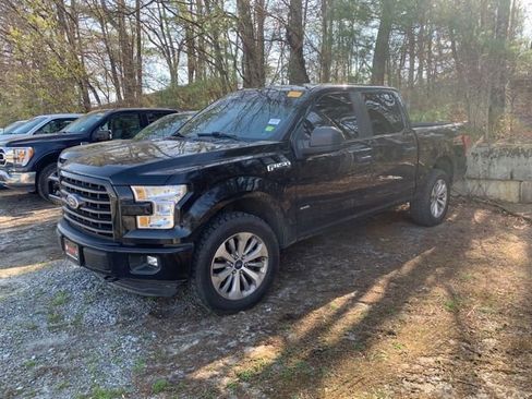 Used 2017 Ford F150 XL w/ Equipment Group 101A Mid image 4