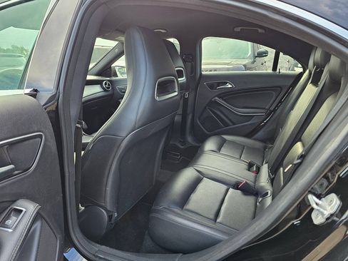 Used 2014 Mercedes-Benz CLA 250 image 8
