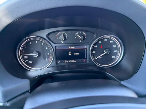 Used 2024 Buick Enclave Essence FWD image 14
