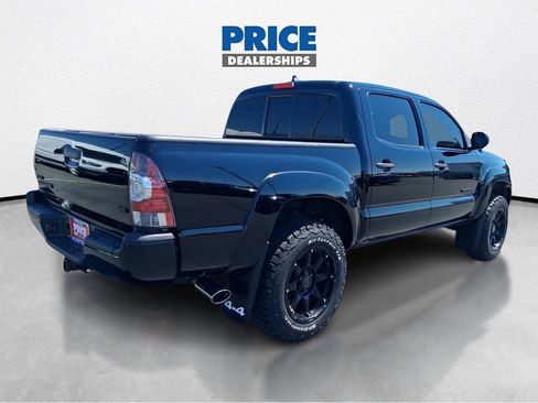 Used 2014 Toyota Tacoma 4x4 Double Cab w/ TRD Off-Road Package image 5