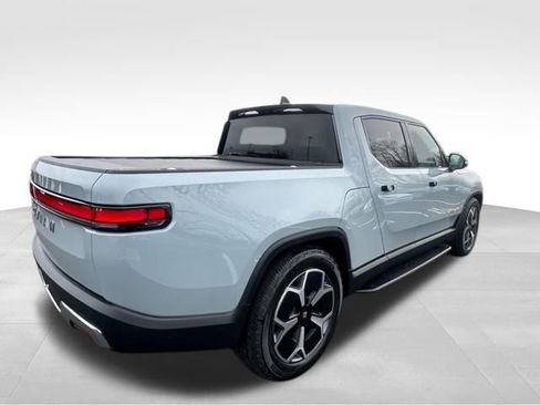 Used 2022 Rivian R1T Adventure image 7
