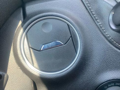 Used 2014 Chevrolet Camaro LT image 21