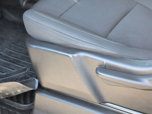 Used 2021 Chevrolet Silverado 1500 Custom image 19