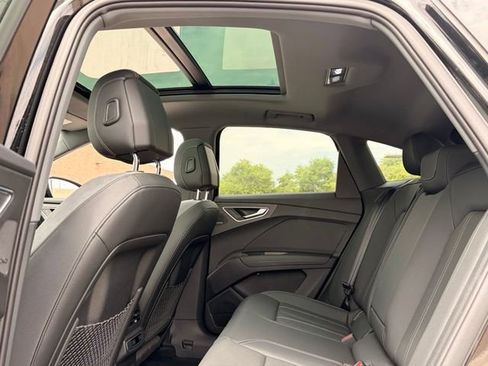 Used 2023 Audi Q4 e-tron Premium Plus w/ Premium Plus AWD/4WD image 24