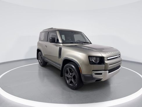 Used 2023 Land Rover Defender 90 S AWD/4WD image 2