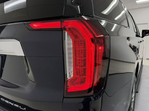 Used 2021 GMC Yukon XL Denali image 62