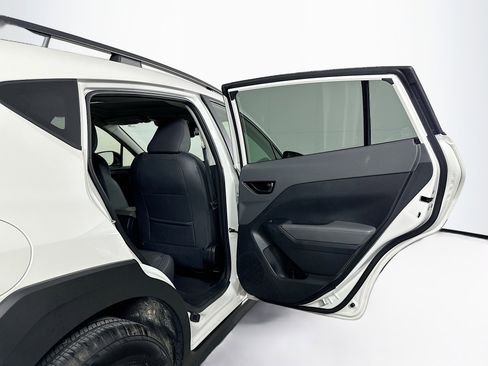 Used 2024 Subaru Crosstrek 2.0i Premium image 29