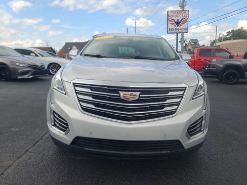Used 2017 Cadillac XT5 Luxury image 3