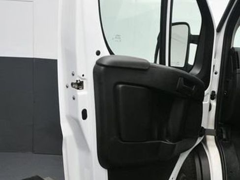 Used 2023 RAM ProMaster 2500 FWD image 14