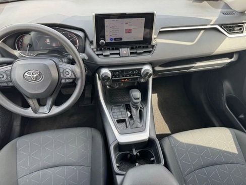 Certified 2025 Toyota RAV4 XLE AWD/4WD image 10