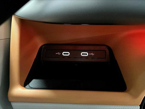 New 2025 Volkswagen ID. Buzz 1st Edition image 21