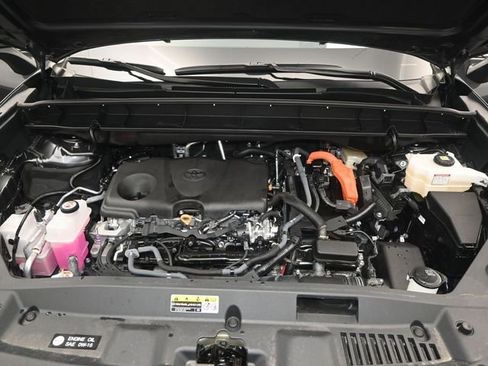 Used 2023 Toyota Highlander XLE AWD/4WD image 22