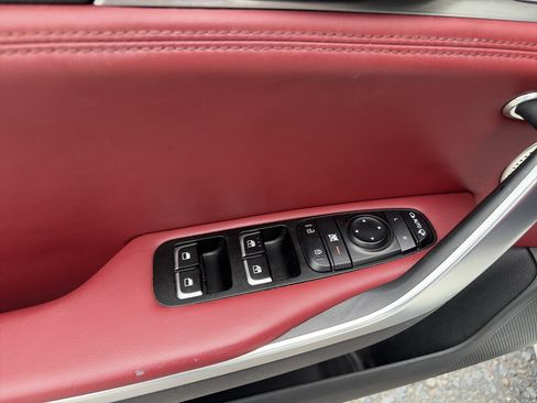Used 2019 Kia Stinger GT1 AWD/4WD image 16