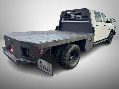 Used 2014 RAM 3500 Tradesman w/ Chrome Appearance Group image 3