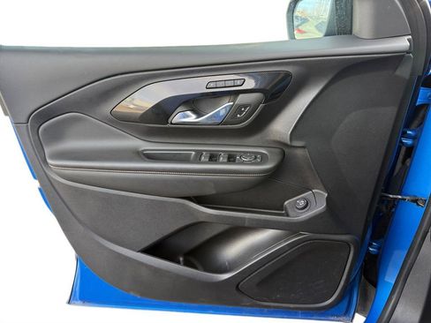 Used 2024 GMC Terrain AT4 w/ Tech Package image 17