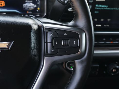 Used 2025 Chevrolet Silverado 1500 LT w/ Leather Package AWD/4WD image 28