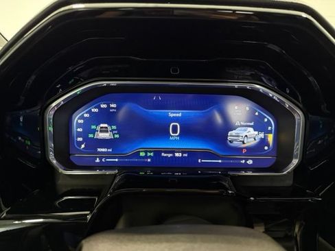 Used 2023 Chevrolet Silverado 1500 LTZ AWD/4WD image 15