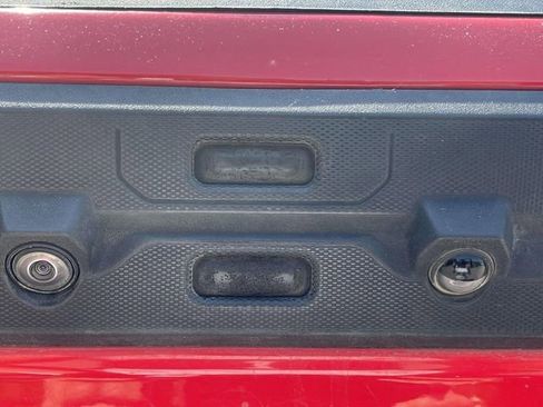 Used 2022 Chevrolet Silverado 1500 LT Trail Boss w/ LT Trail Boss Premium Package AWD/4WD image 9