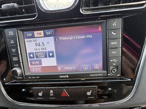Used 2012 Chrysler 200 Limited FWD image 12