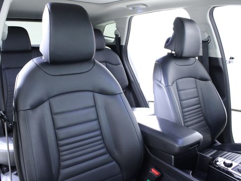 Used 2023 Kia Sportage SX image 17