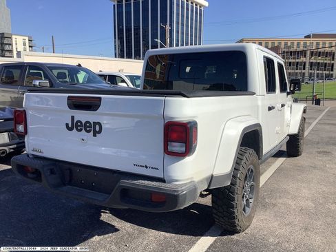 Used 2024 Jeep Gladiator Sport AWD/4WD image 6