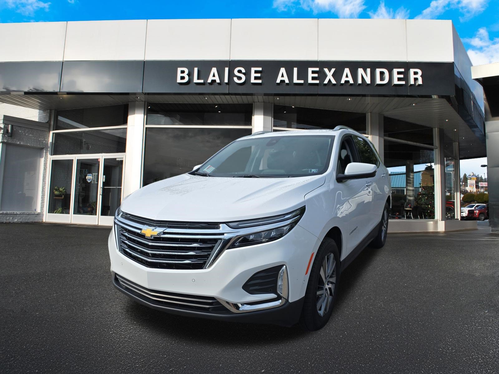 Used 2024 Chevrolet Equinox Premier AWD/4WD image 9