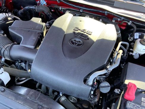 Used 2023 Toyota Tacoma TRD Sport w/ Technology Package RWD image 33