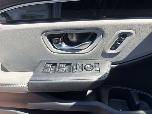 Certified 2023 Honda Pilot Touring image 13