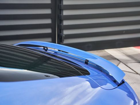 Used 2023 Bentley Continental GT Azure image 10