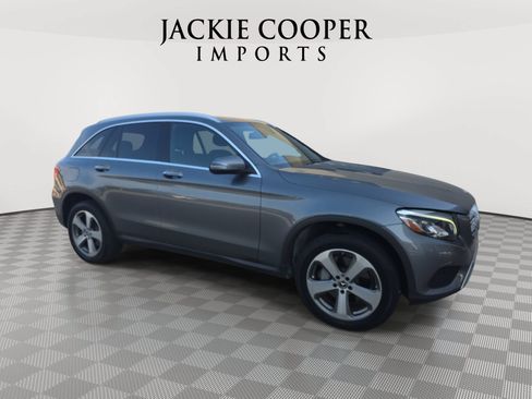 Used 2019 Mercedes-Benz GLC 300 4MATIC image 3