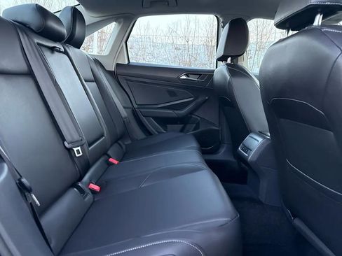 Used 2020 Volkswagen Jetta SE w/ SE Cold Weather Package image 29