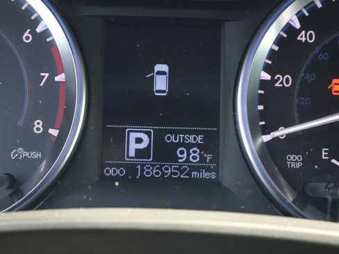 Used 2015 Toyota Highlander Plus AWD/4WD image 38