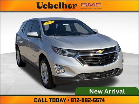 Used 2018 Chevrolet Equinox LT FWD image 1