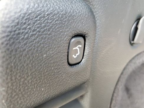 Used 2019 Jeep Grand Cherokee Limited X image 10