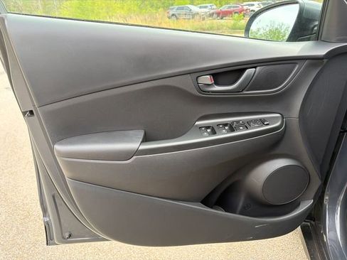 Used 2023 Hyundai Kona SEL FWD image 10